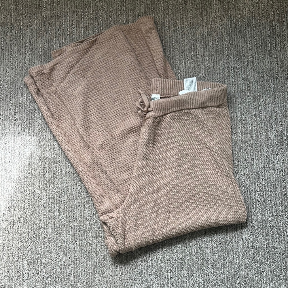 Gilly Hicks Taupe Knit Lounge Pants
